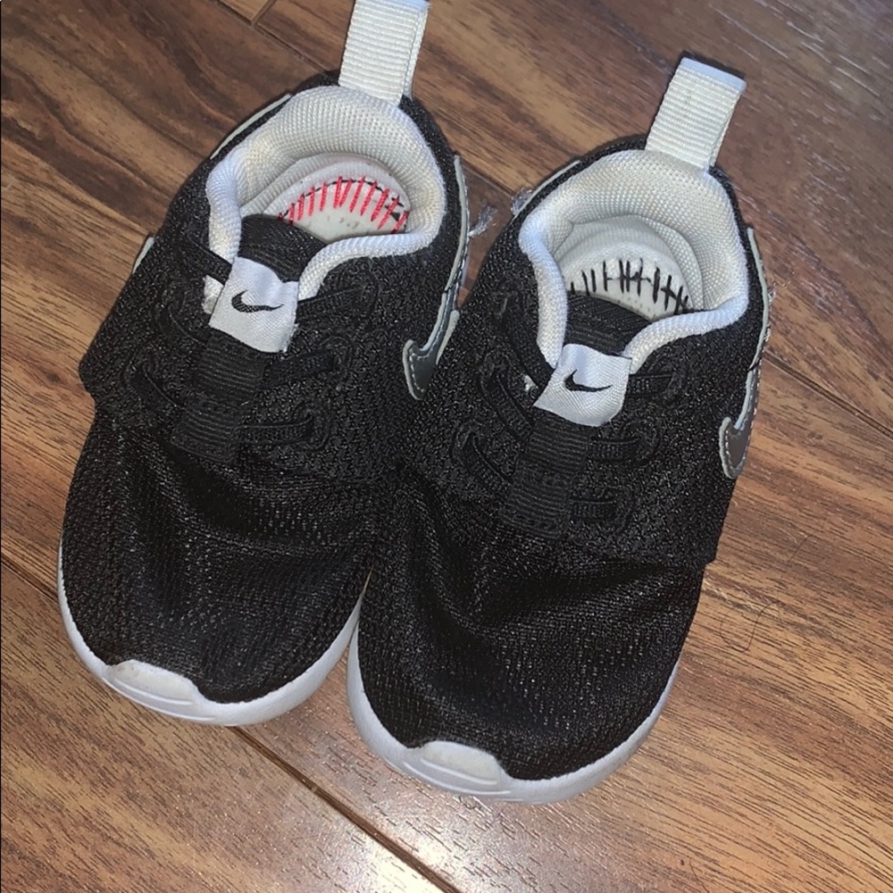 Infant Nike shoes